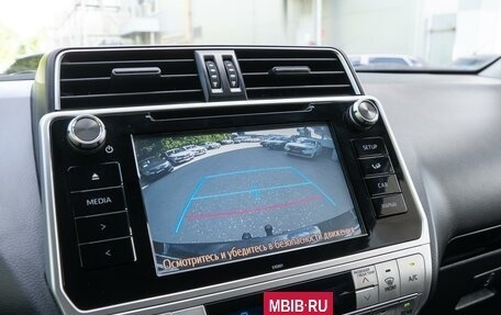 Toyota Land Cruiser Prado 150 рестайлинг 2, 2018 год, 5 299 000 рублей, 14 фотография