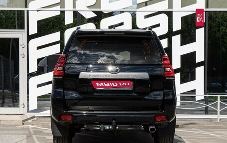Toyota Land Cruiser Prado 150 рестайлинг 2, 2018 год, 5 299 000 рублей, 4 фотография