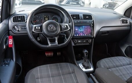 Volkswagen Polo VI (EU Market), 2017 год, 1 290 000 рублей, 6 фотография