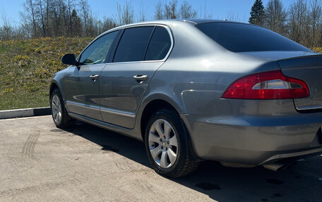 Skoda Superb III рестайлинг, 2012 год, 879 000 рублей, 2 фотография