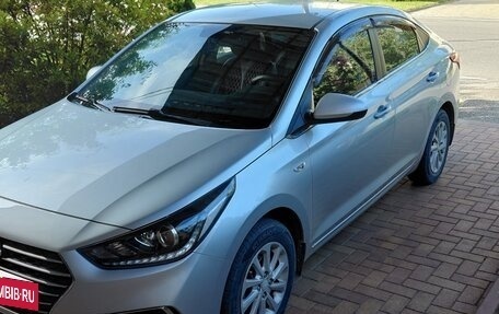 Hyundai Solaris II рестайлинг, 2017 год, 1 600 000 рублей, 2 фотография