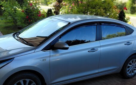 Hyundai Solaris II рестайлинг, 2017 год, 1 600 000 рублей, 10 фотография