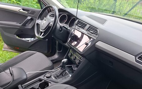 Volkswagen Tiguan II, 2020 год, 2 650 000 рублей, 10 фотография