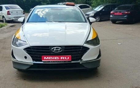 Hyundai Sonata VIII, 2021 год, 1 580 000 рублей, 1 фотография