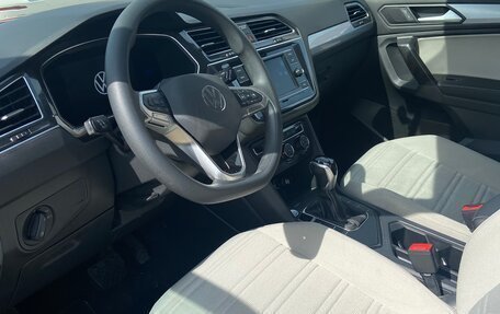 Volkswagen Tiguan II, 2021 год, 2 650 000 рублей, 14 фотография