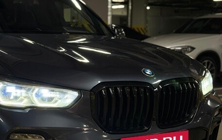 BMW X5, 2019 год, 6 230 000 рублей, 2 фотография