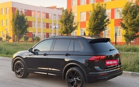 Volkswagen Tiguan II, 2021 год, 3 750 000 рублей, 4 фотография