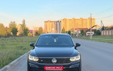 Volkswagen Tiguan II, 2021 год, 3 750 000 рублей, 2 фотография