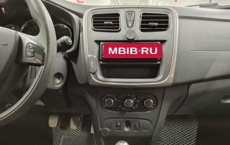 Renault Sandero II рестайлинг, 2016 год, 855 000 рублей, 19 фотография