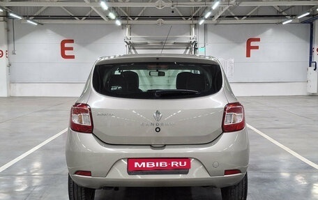 Renault Sandero II рестайлинг, 2016 год, 855 000 рублей, 10 фотография