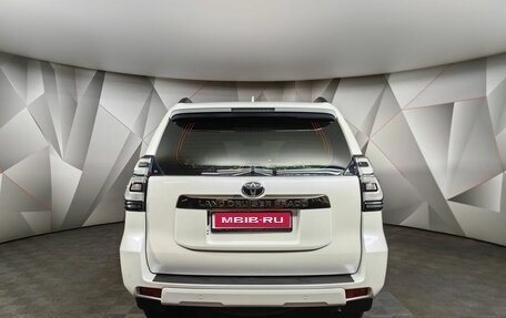 Toyota Land Cruiser Prado 150 рестайлинг 2, 2023 год, 6 860 000 рублей, 8 фотография