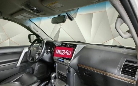 Toyota Land Cruiser Prado 150 рестайлинг 2, 2023 год, 6 860 000 рублей, 13 фотография