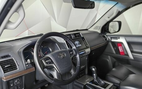 Toyota Land Cruiser Prado 150 рестайлинг 2, 2023 год, 6 860 000 рублей, 19 фотография