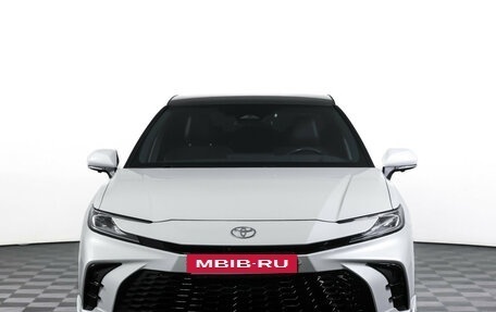 Toyota Camry, 2024 год, 3 990 000 рублей, 2 фотография