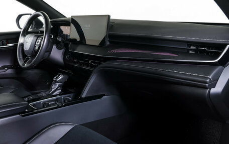 Toyota Camry, 2024 год, 3 990 000 рублей, 10 фотография