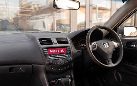 Honda Accord VII рестайлинг, 2004 год, 690 000 рублей, 10 фотография