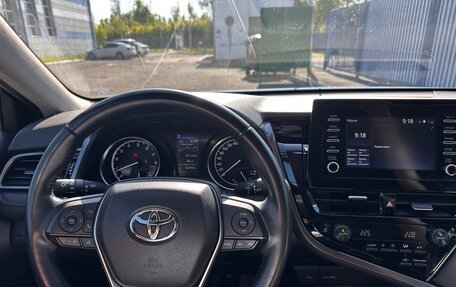 Toyota Camry, 2021 год, 3 250 000 рублей, 3 фотография