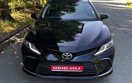 Toyota Camry, 2021 год, 3 250 000 рублей, 5 фотография