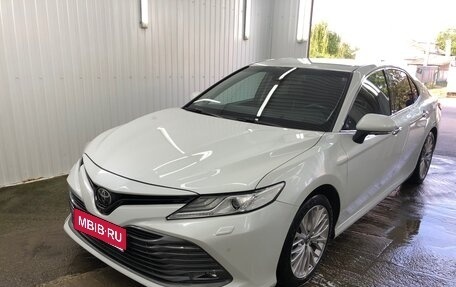 Toyota Camry, 2018 год, 2 950 000 рублей, 1 фотография