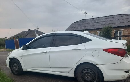 Hyundai Solaris II рестайлинг, 2011 год, 280 000 рублей, 1 фотография