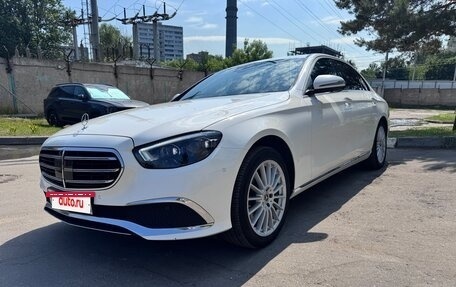 Mercedes-Benz E-Класс, 2022 год, 4 200 000 рублей, 3 фотография