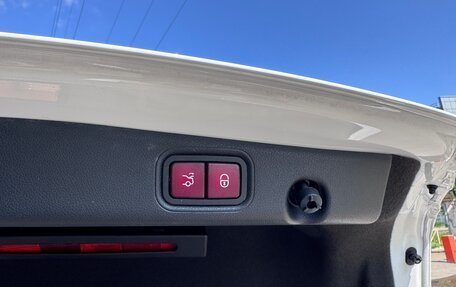Mercedes-Benz E-Класс, 2022 год, 4 200 000 рублей, 21 фотография