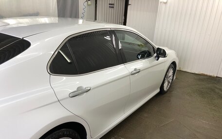 Toyota Camry, 2018 год, 2 950 000 рублей, 3 фотография