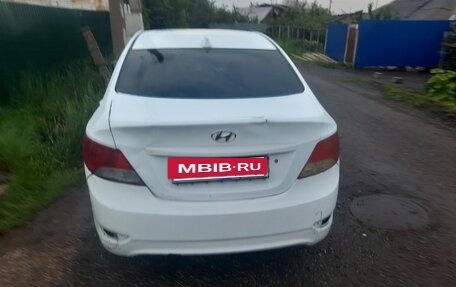 Hyundai Solaris II рестайлинг, 2011 год, 280 000 рублей, 4 фотография