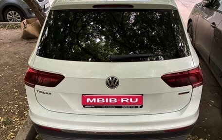 Volkswagen Tiguan II, 2018 год, 3 050 000 рублей, 5 фотография