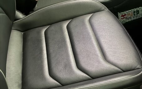 Volkswagen Tiguan II, 2018 год, 3 050 000 рублей, 8 фотография
