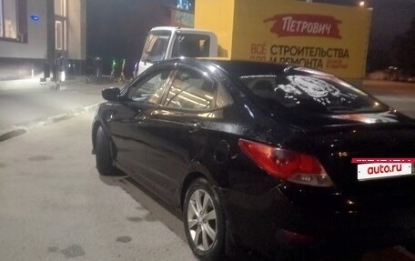 Hyundai Solaris II рестайлинг, 2011 год, 515 000 рублей, 4 фотография