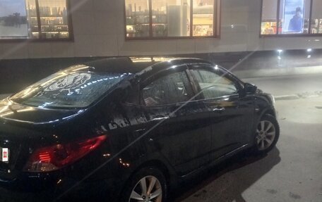 Hyundai Solaris II рестайлинг, 2011 год, 515 000 рублей, 16 фотография