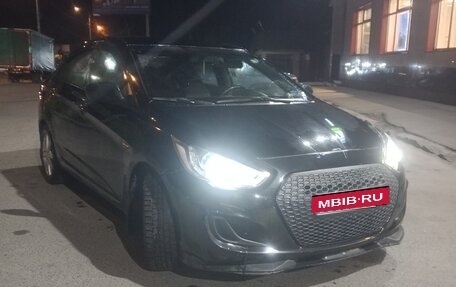 Hyundai Solaris II рестайлинг, 2011 год, 515 000 рублей, 19 фотография