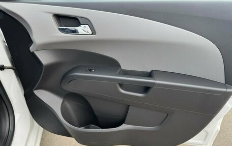 Chevrolet Aveo III, 2015 год, 1 050 000 рублей, 19 фотография
