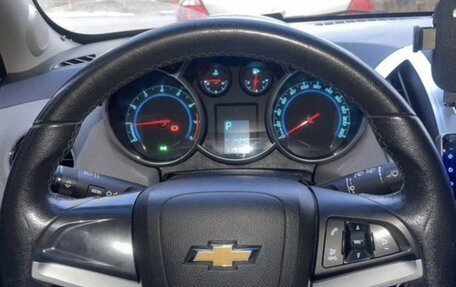 Chevrolet Cruze II, 2013 год, 999 999 рублей, 12 фотография