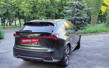 Lexus NX I, 2021 год, 4 600 000 рублей, 3 фотография