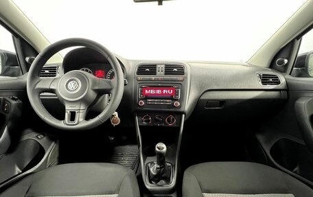 Volkswagen Polo VI (EU Market), 2011 год, 625 000 рублей, 13 фотография