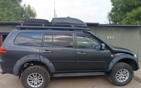 Mitsubishi Pajero Sport II рестайлинг, 2013 год, 1 330 000 рублей, 2 фотография