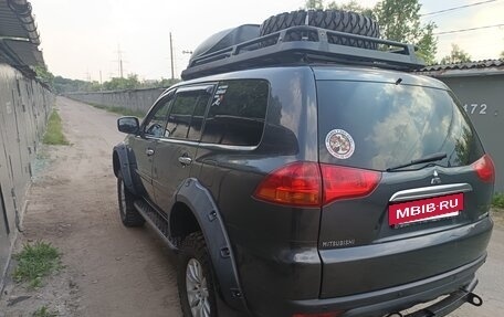 Mitsubishi Pajero Sport II рестайлинг, 2013 год, 1 330 000 рублей, 6 фотография