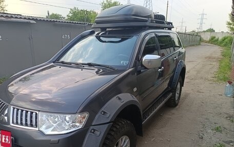 Mitsubishi Pajero Sport II рестайлинг, 2013 год, 1 330 000 рублей, 4 фотография