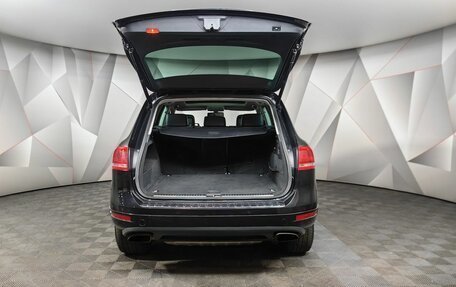 Volkswagen Touareg III, 2011 год, 1 497 000 рублей, 12 фотография