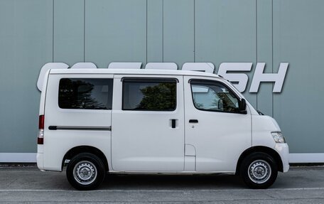 Toyota Town Ace IV, 2015 год, 1 450 000 рублей, 5 фотография
