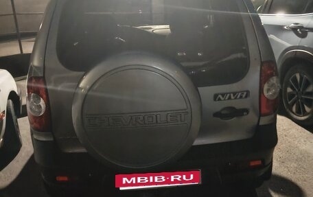 Chevrolet Niva I рестайлинг, 2009 год, 650 000 рублей, 8 фотография