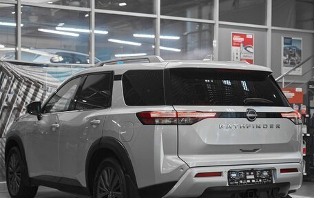 Nissan Pathfinder, 2021 год, 4 199 000 рублей, 4 фотография