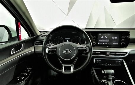 KIA K5, 2020 год, 2 495 000 рублей, 21 фотография