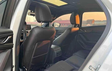 Mazda CX-4, 2022 год, 2 000 000 рублей, 7 фотография