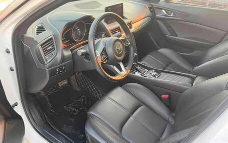 Mazda CX-4, 2022 год, 2 000 000 рублей, 6 фотография