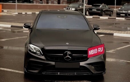 Mercedes-Benz E-Класс AMG, 2017 год, 4 400 000 рублей, 19 фотография