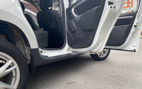 Renault Duster I рестайлинг, 2013 год, 830 000 рублей, 33 фотография