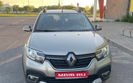 Renault Sandero II рестайлинг, 2020 год, 1 200 000 рублей, 1 фотография